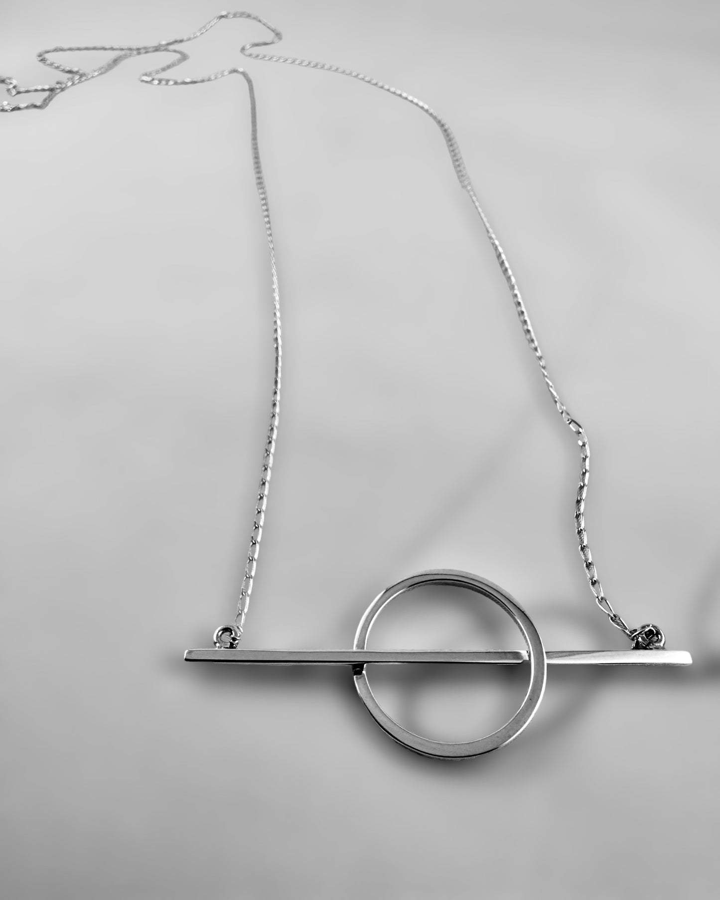 Bar-Circle long Necklace