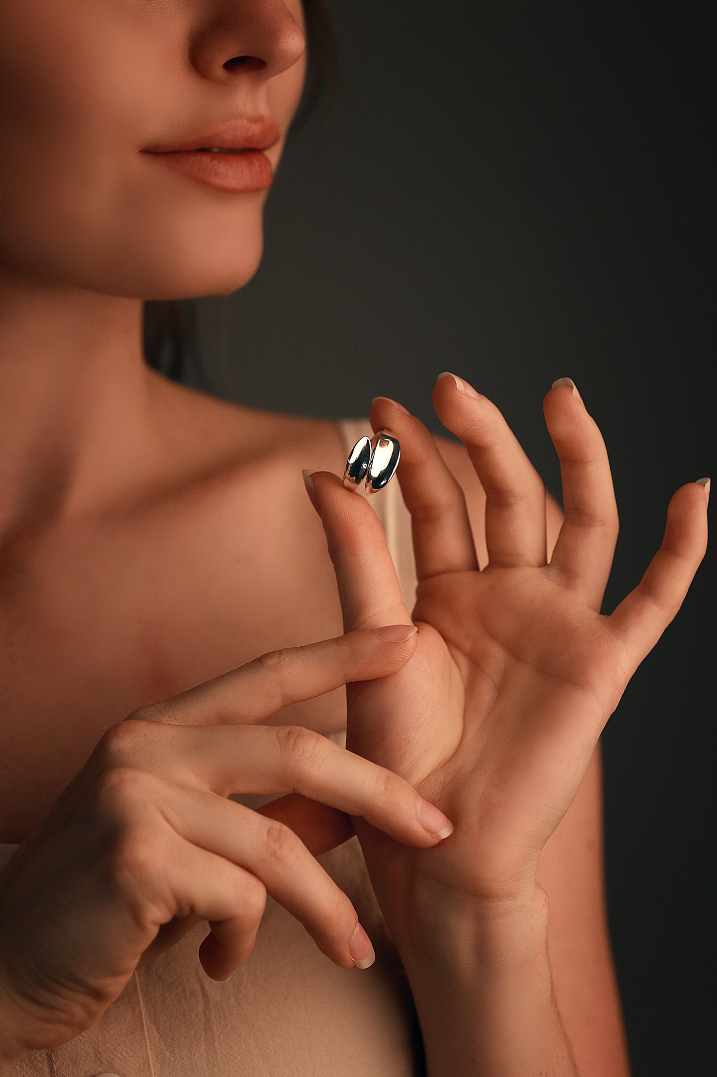 Hug - agsb contemporary jewellery