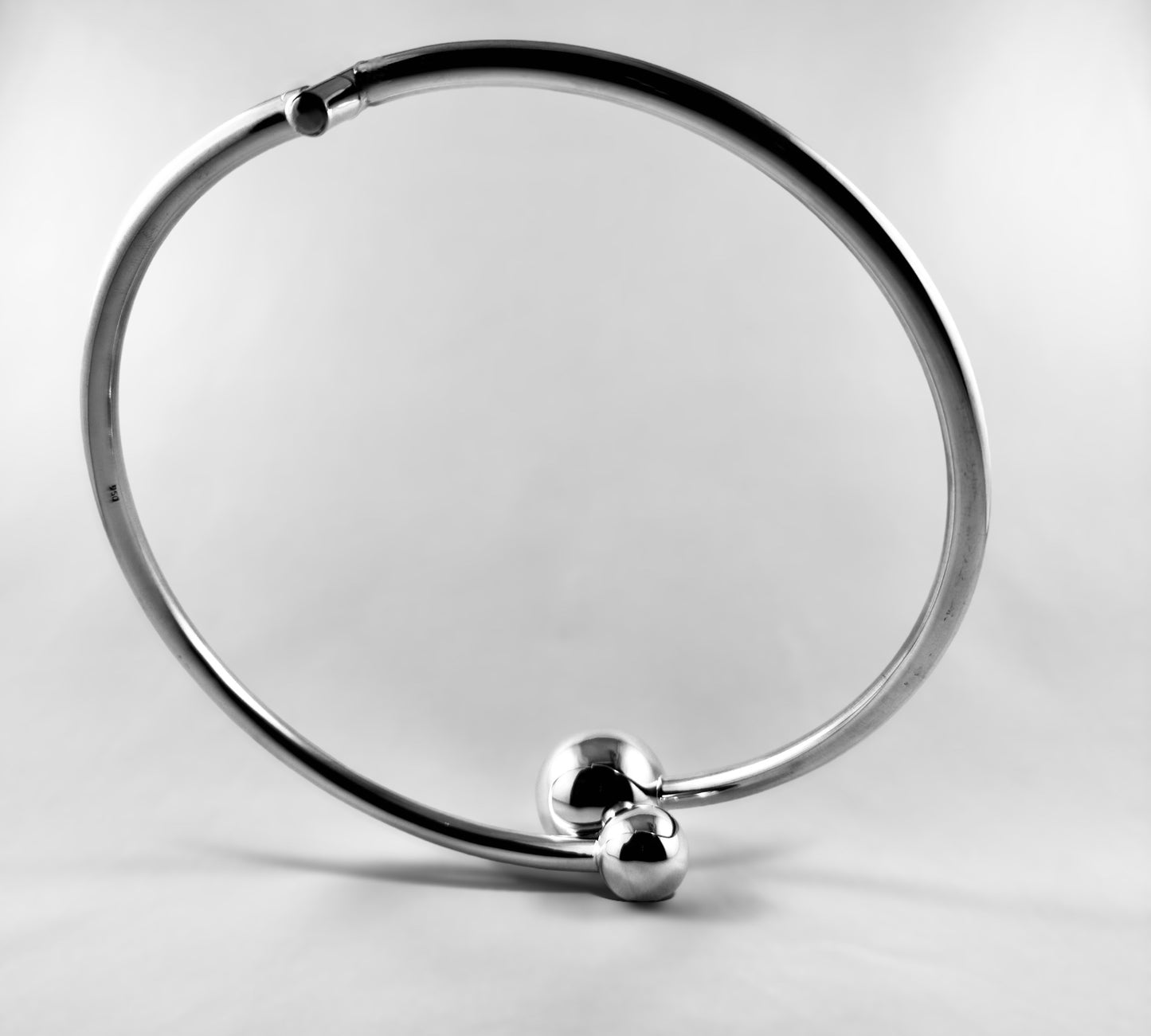Spheres Hinged Short Necklace - agsb contemporary jewellery