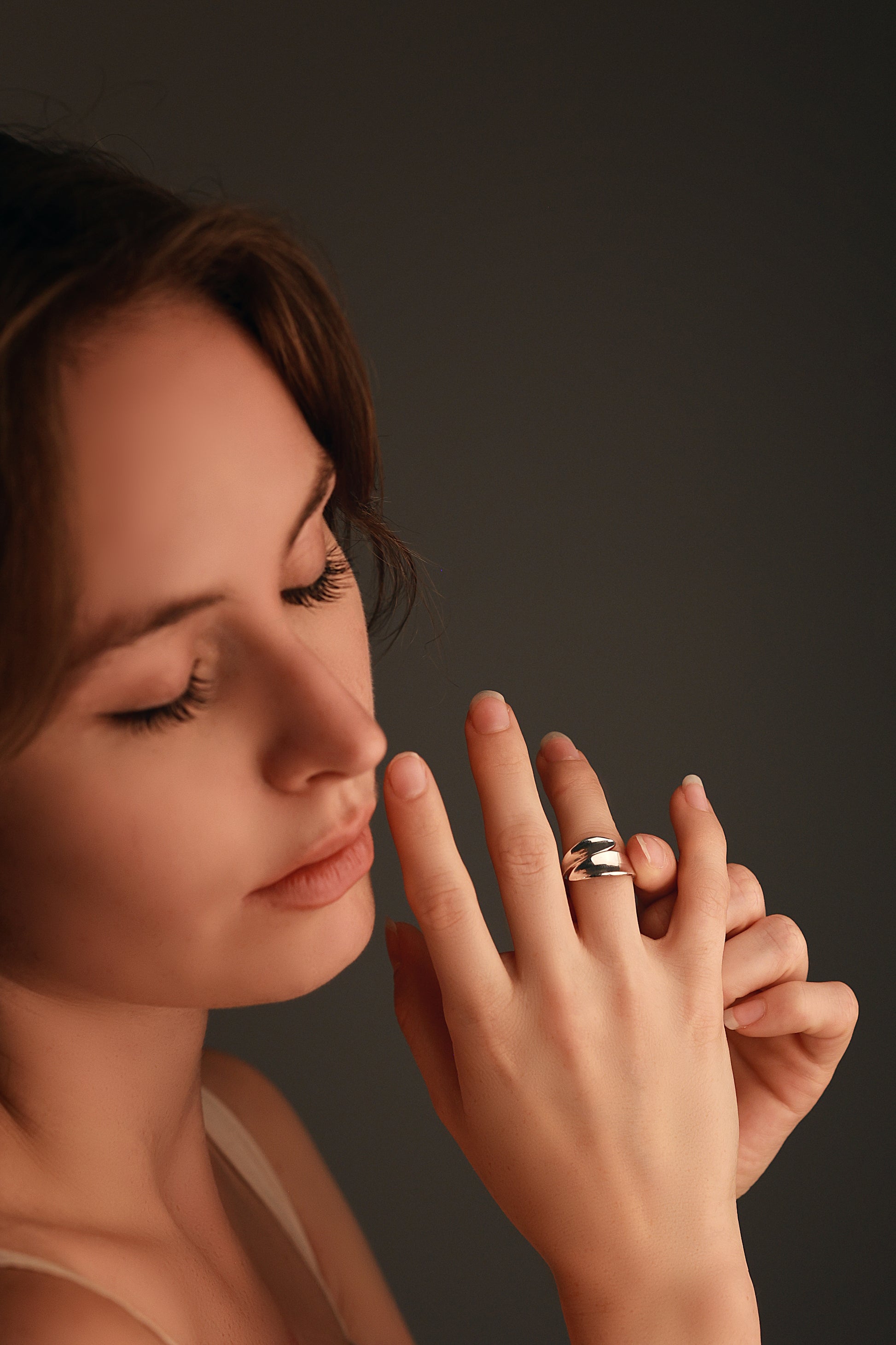 Hug - agsb contemporary jewellery