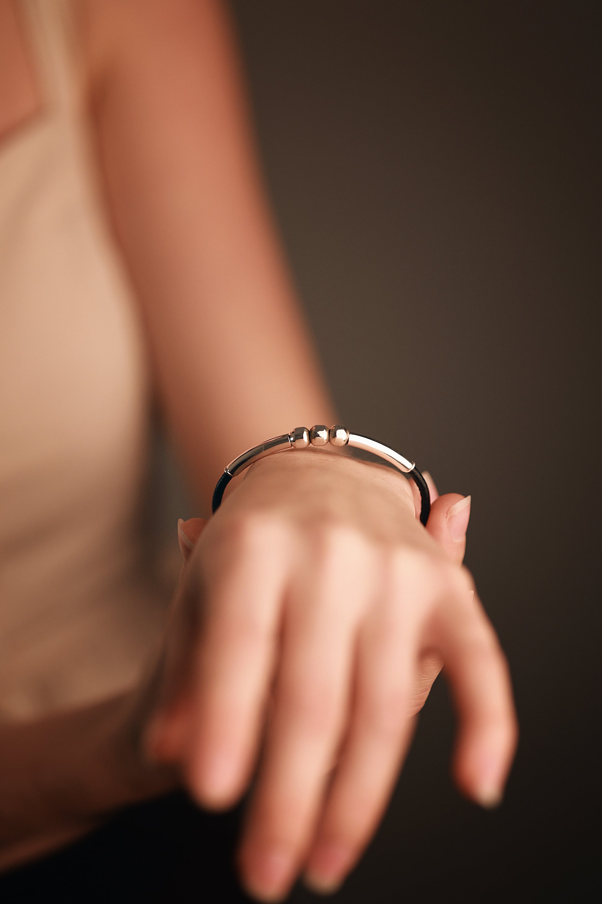 Fit 3 beads/leather Bracelet - agsb contemporary jewellery