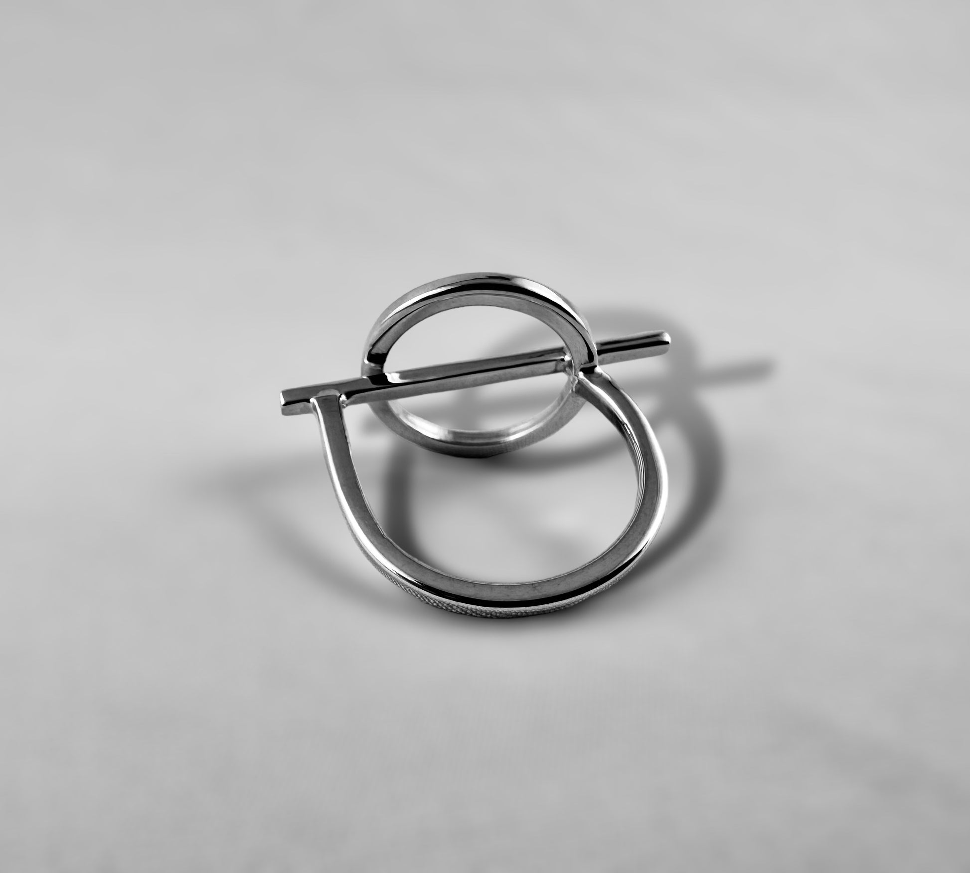 Saturn - agsb contemporary jewellery