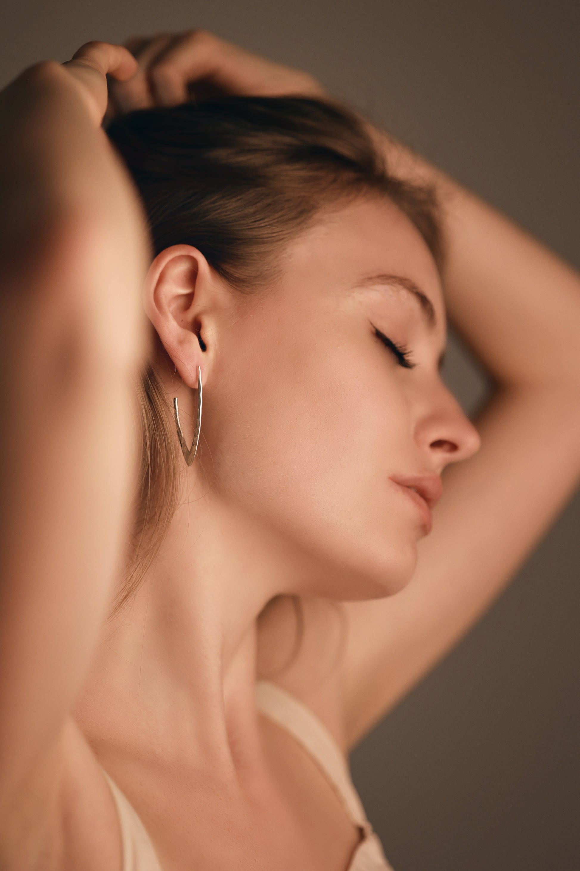 V Hoop - agsb contemporary jewellery