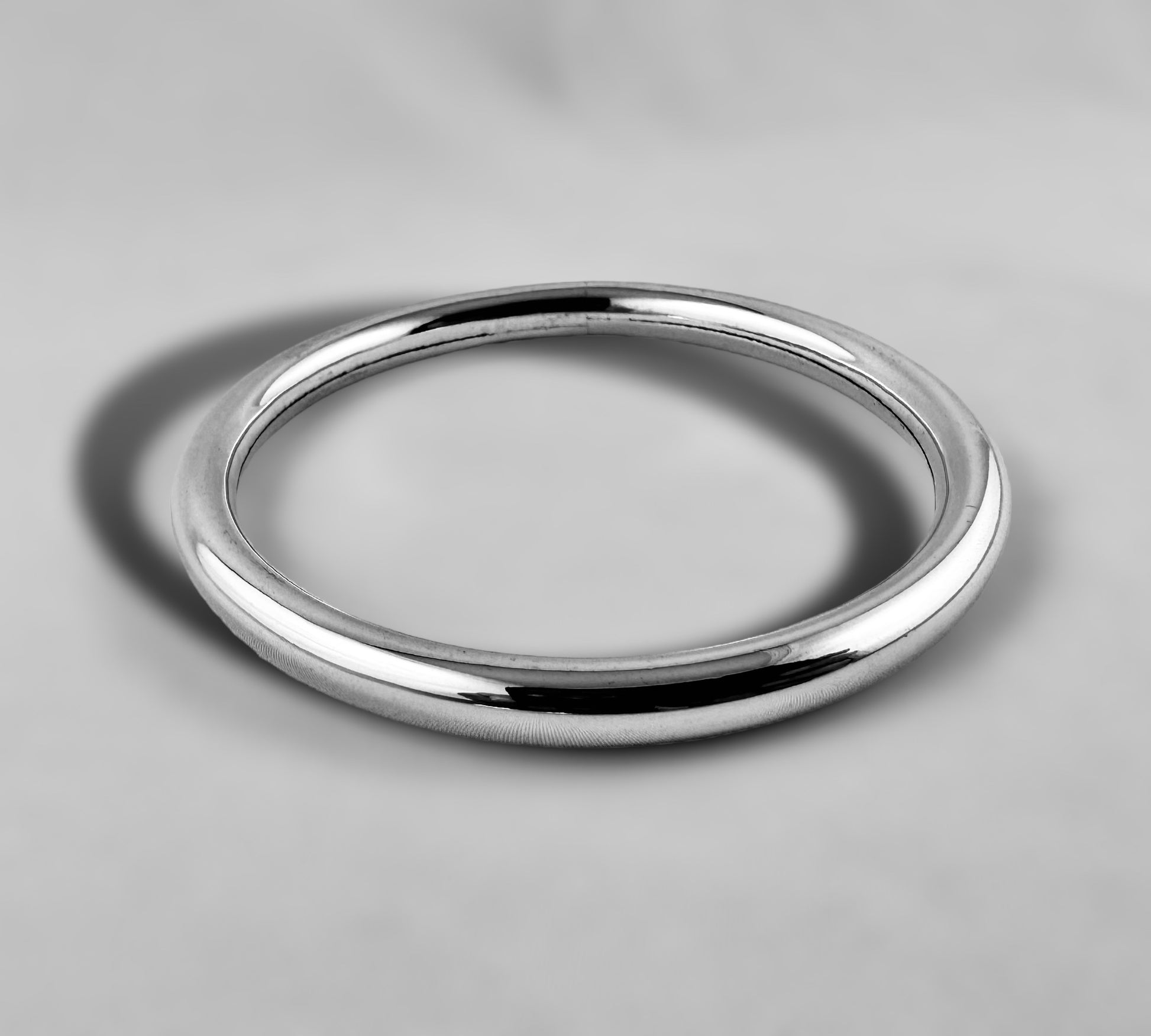 Triumph Bangle - agsb contemporary jewellery