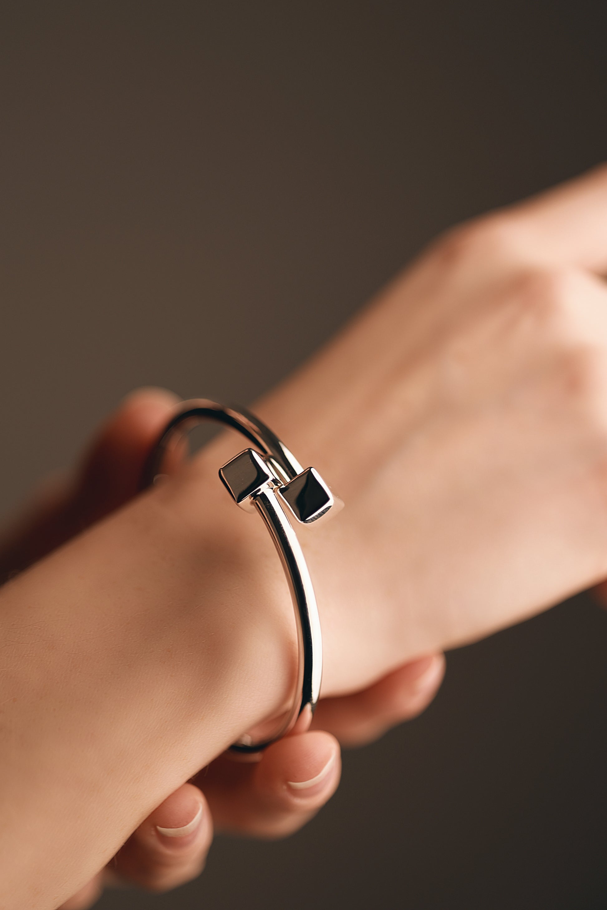 Cubes Bangle - agsb contemporary jewellery
