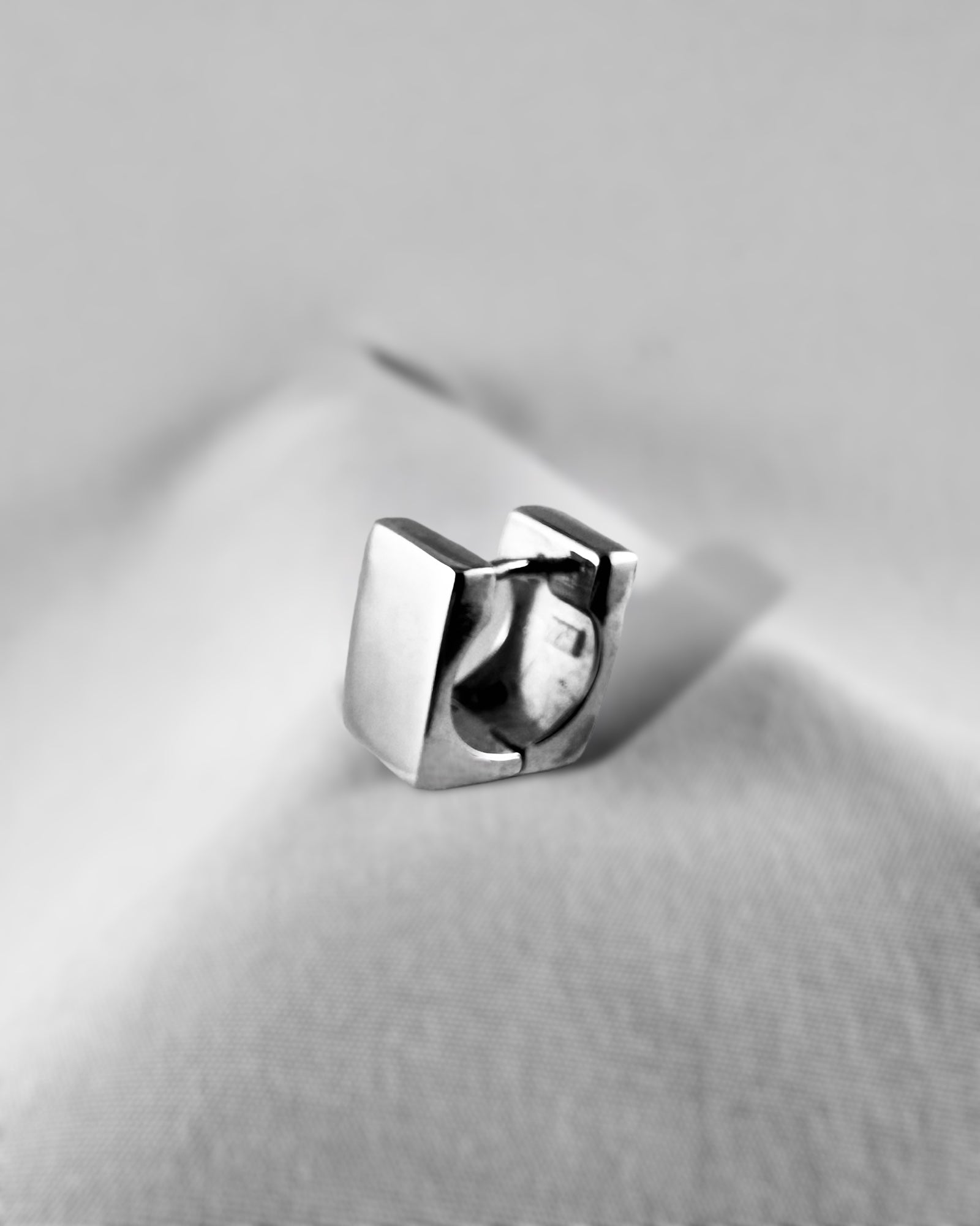 Cube Huggies - agsb contemporary jewellery
