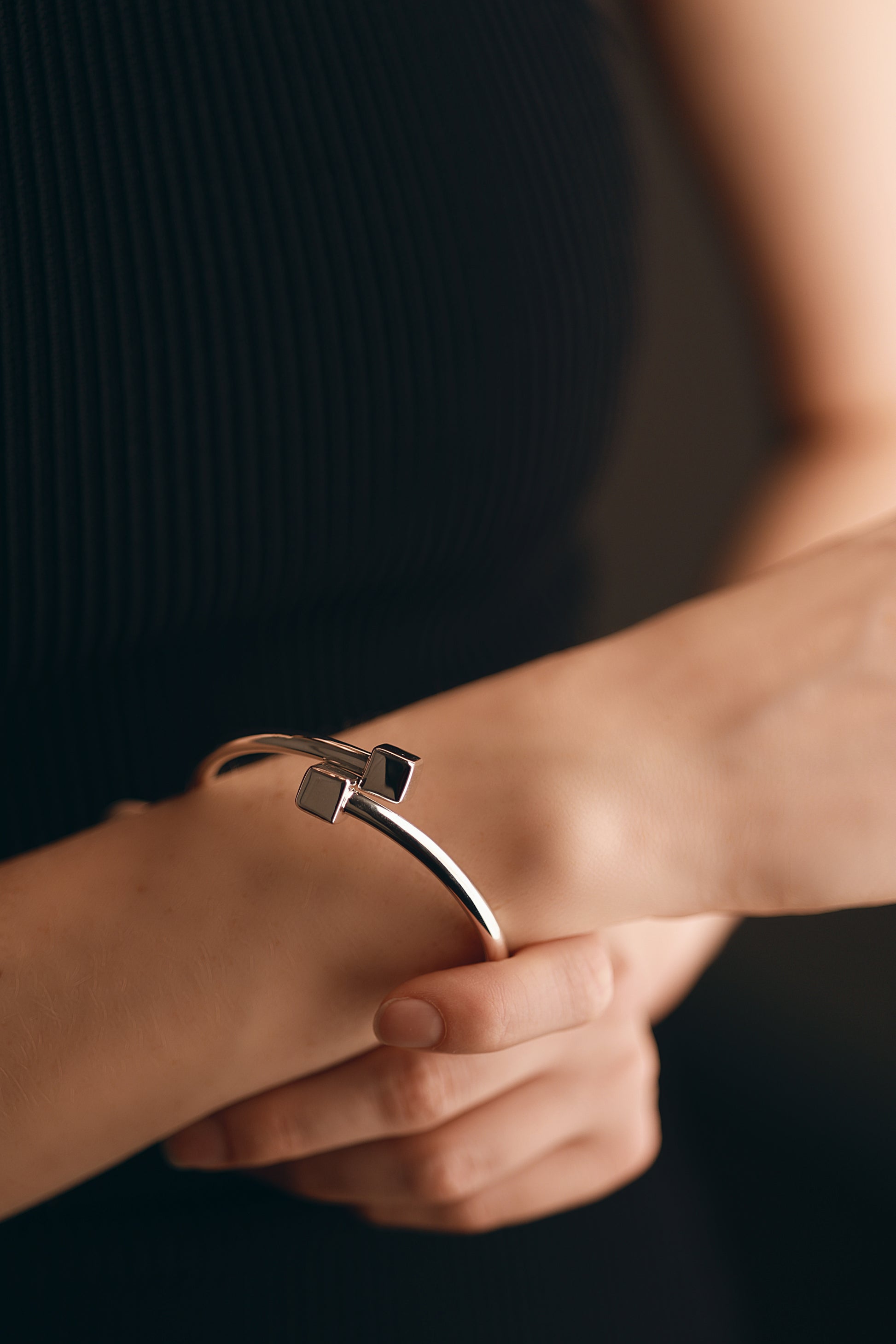 Cubes Bangle - agsb contemporary jewellery