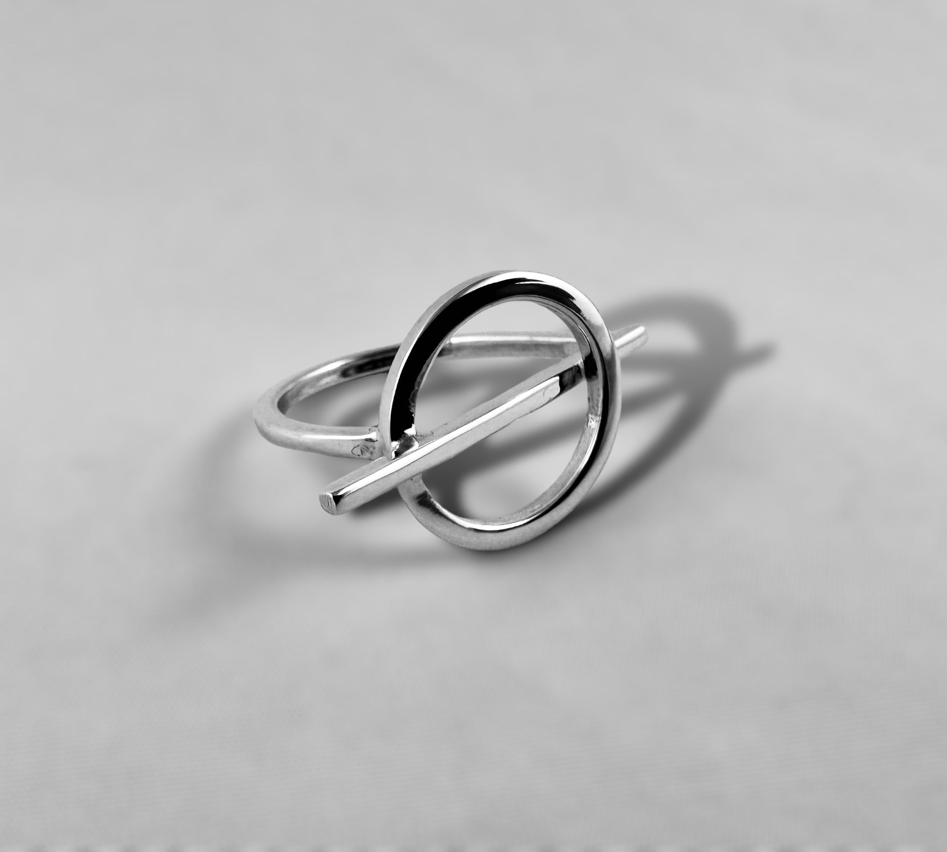 Saturn - agsb contemporary jewellery